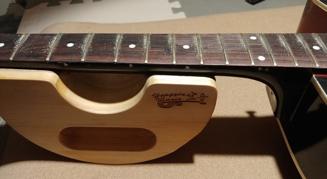 A single string buzzing on a single fret! Lucknow Guitar Garage for